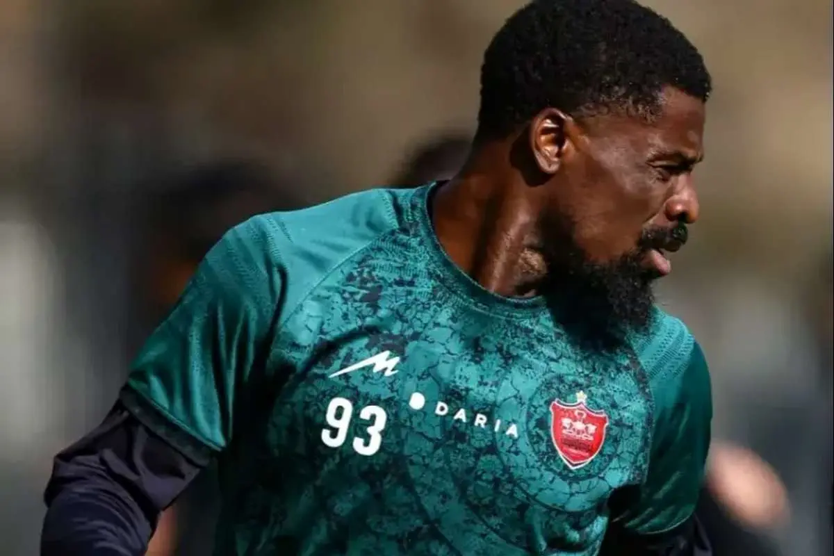 علت نیمکت‌نشینی سرژ اوریه مقابل شمس آذر