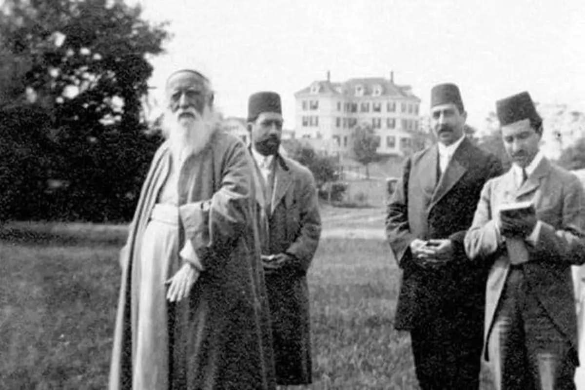 چه کسانی زمینهای فلسطینی را به یهود فروختند؟