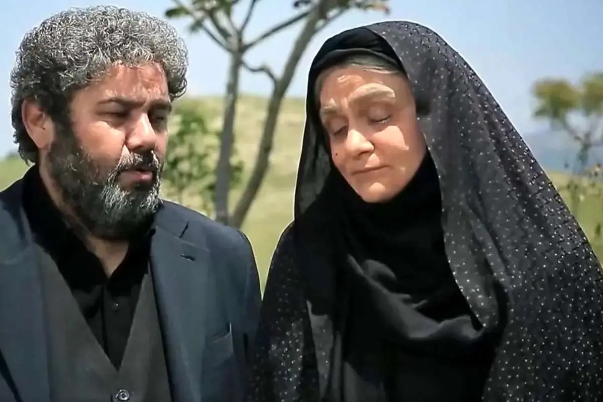 «آق ننه» سریال آنام به همراه همسر و فرزندش؛ سال 99