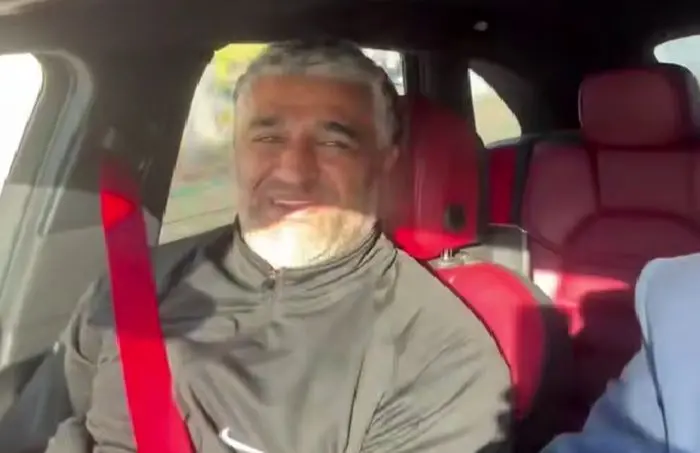 تصویری تازه از پژمان جمشیدی در فرودگاه کانادا