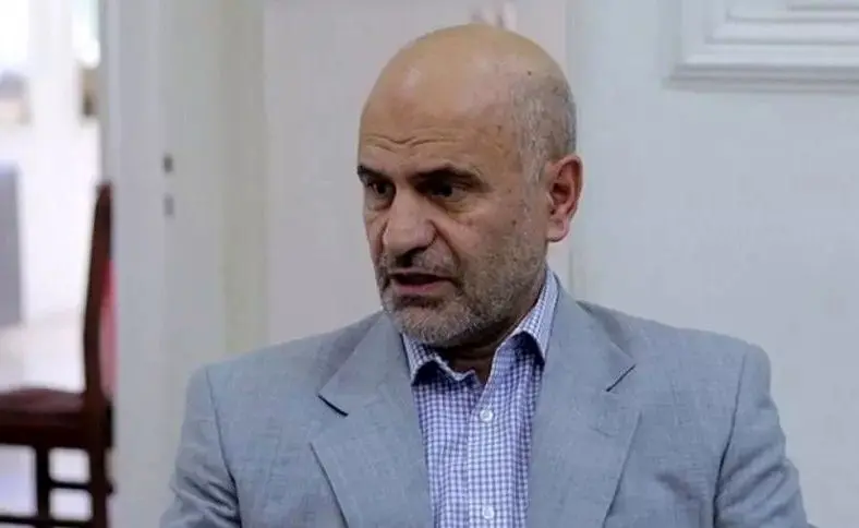 فرشاد مومنی: تا می‌‌گوییم «تنش‌ زدایی» عده‌ای کهیر می‌زنند
