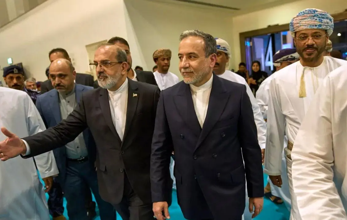 روزنامه اصولگرا: تیم مذاکره‌کننده با امریکا را تضعیف نکنیم؛ بعد از توافق شاهد تحولات گسترده اقتصادی خواهیم بود