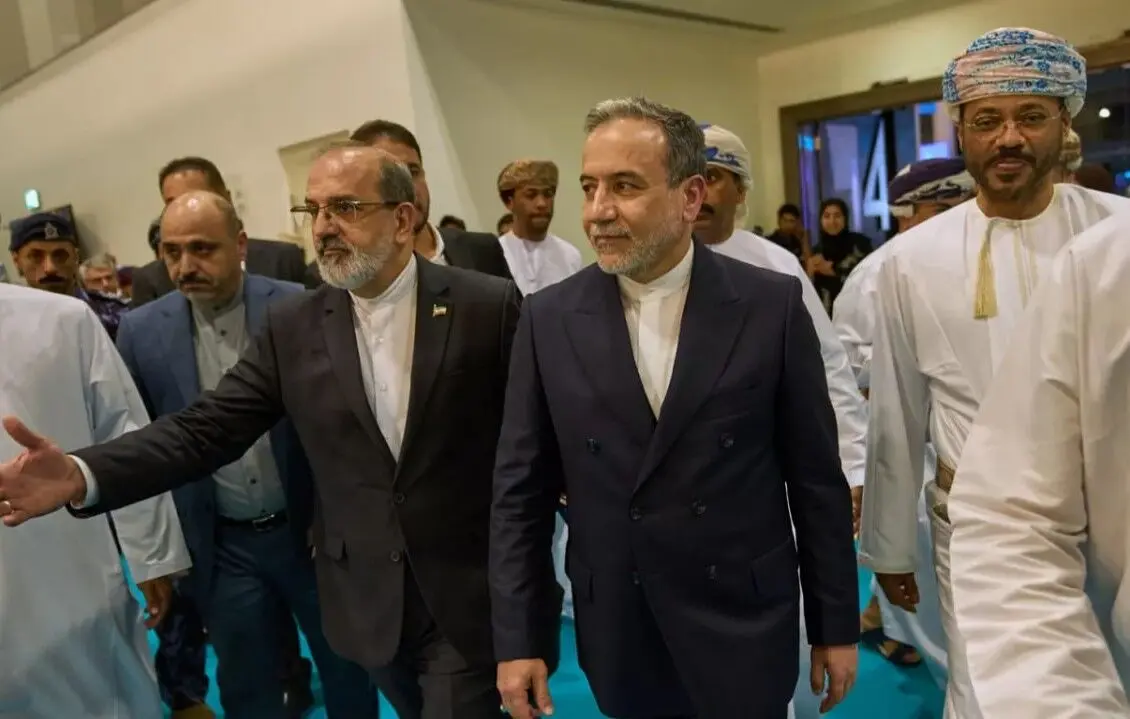 روزنامه اصولگرا: تیم مذاکره‌کننده با امریکا را تضعیف نکنیم؛ بعد از توافق شاهد تحولات گسترده اقتصادی خواهیم بود
