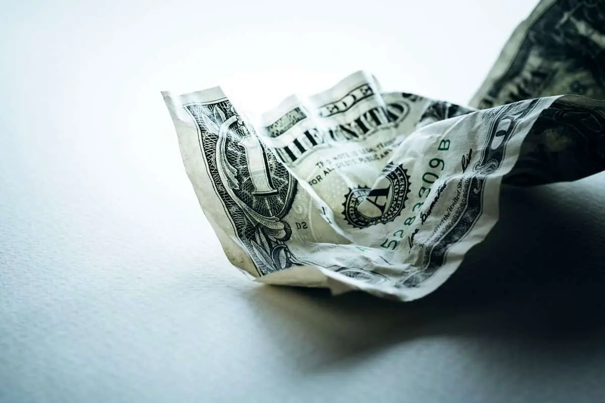 قیمت دلار امروز یکشنبه 2 آذر ۱۴۰۴