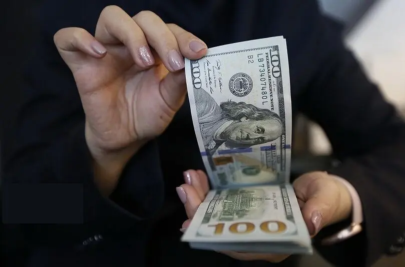 سه پیش‌بینی از قیمت دلار تا پایان سال