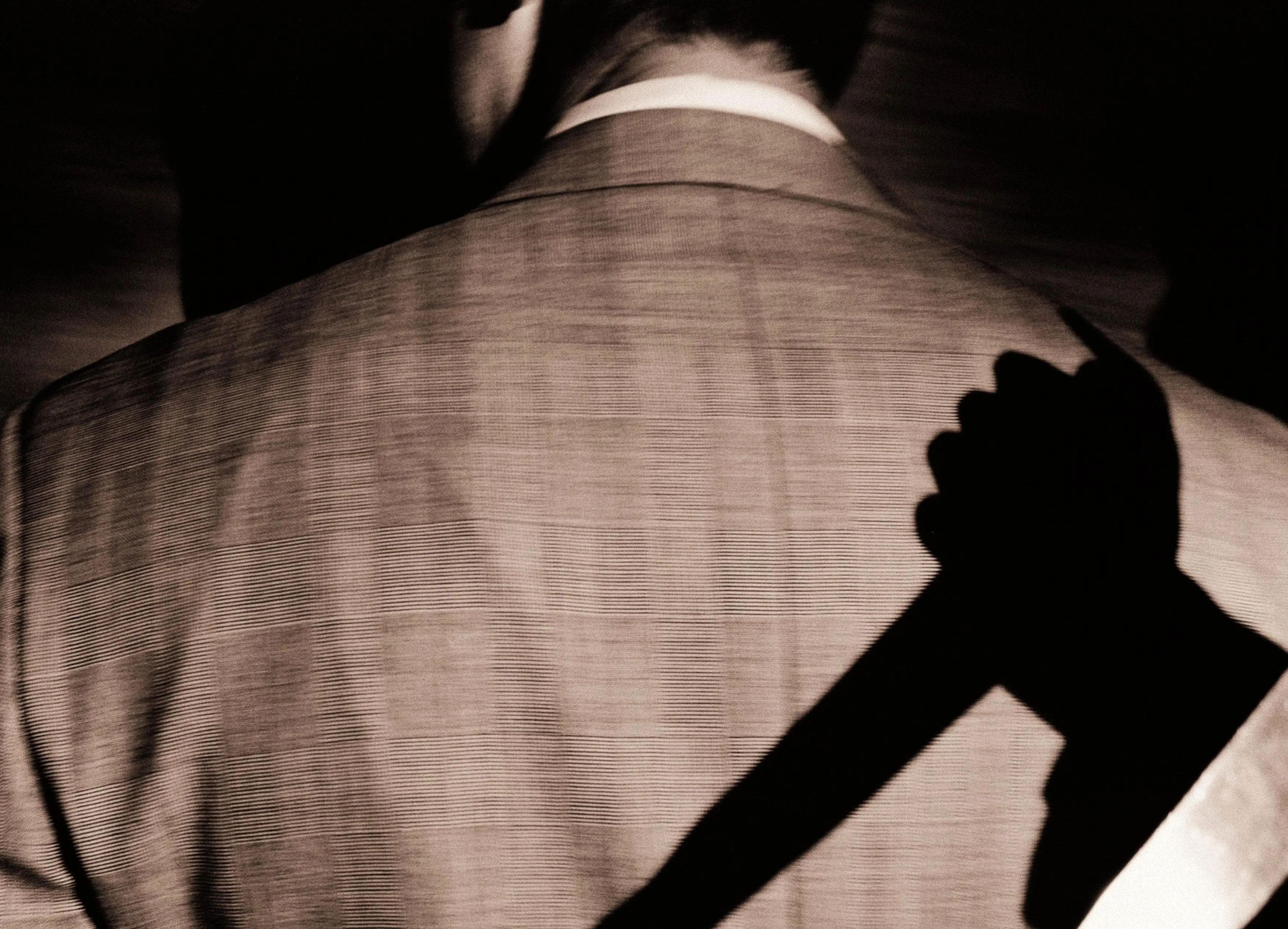 شوهرکشی هولناک در اشتهارد/ وقتی خواب بود با تیشه او را کشتم!
