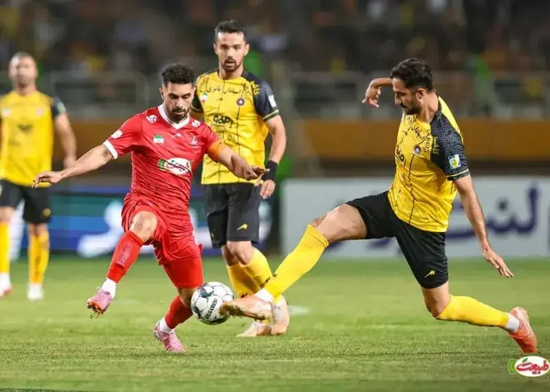 سپاهان چطور از عمق دفاع مقابل پرسپولیس مجازات شد؟!