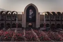 تصویری از قالیباف و آیت‌الله مروی در مصلی تهران