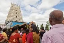 هجوم عجیب هندی‌ها به یک معبد برای برآورده شدن آرزوها