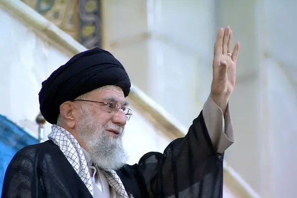  رهبر انقلاب: در قضیه هسته‌ای طرح آمریکا صد در صد ضد «ما می‌توانیم» است