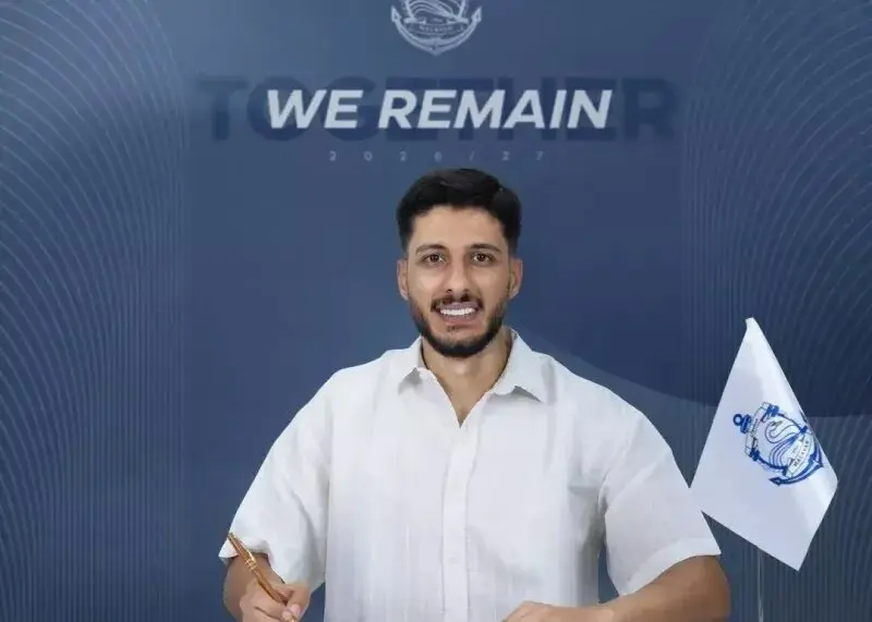 مدافع استقلال به ملوان پیوست

