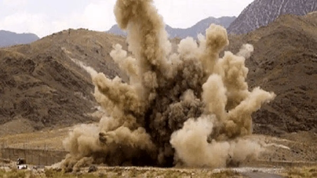 عملیات خنثی‌سازی مهمات عمل‌نکرده در خرم‌آباد؛ نگران نشوید