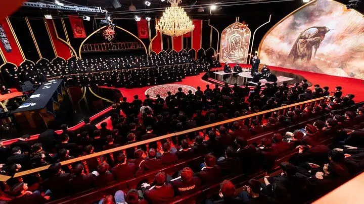فارسی خواندن مداح معروف عراقی در حسینیه معلی