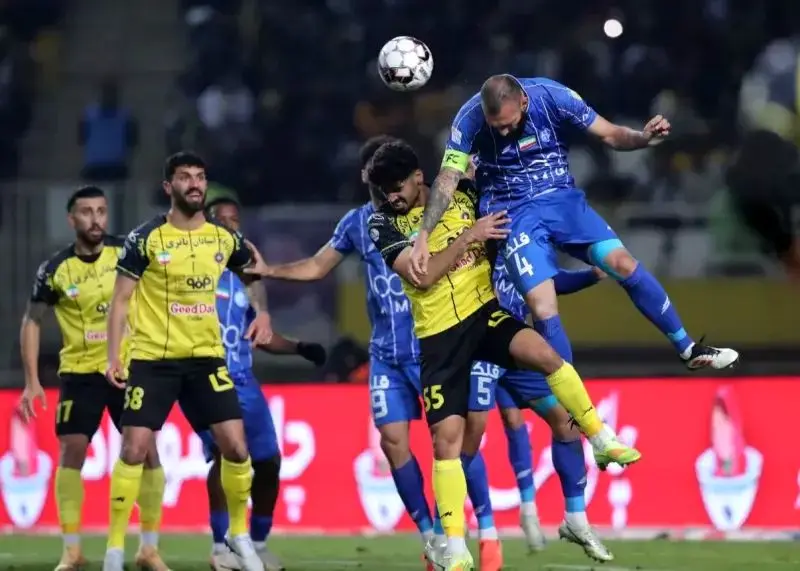 مسابقات استقلال، سپاهان و تراکتور لغو شد