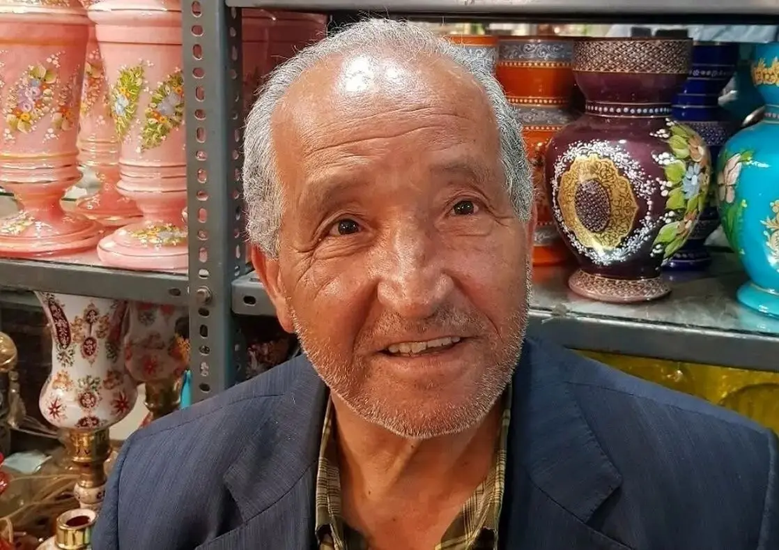 چهرۀ «غلام ژاپنی» در 25 سالگی در کنار «نوش‌آفرین» و «بهروز وثوقی» 