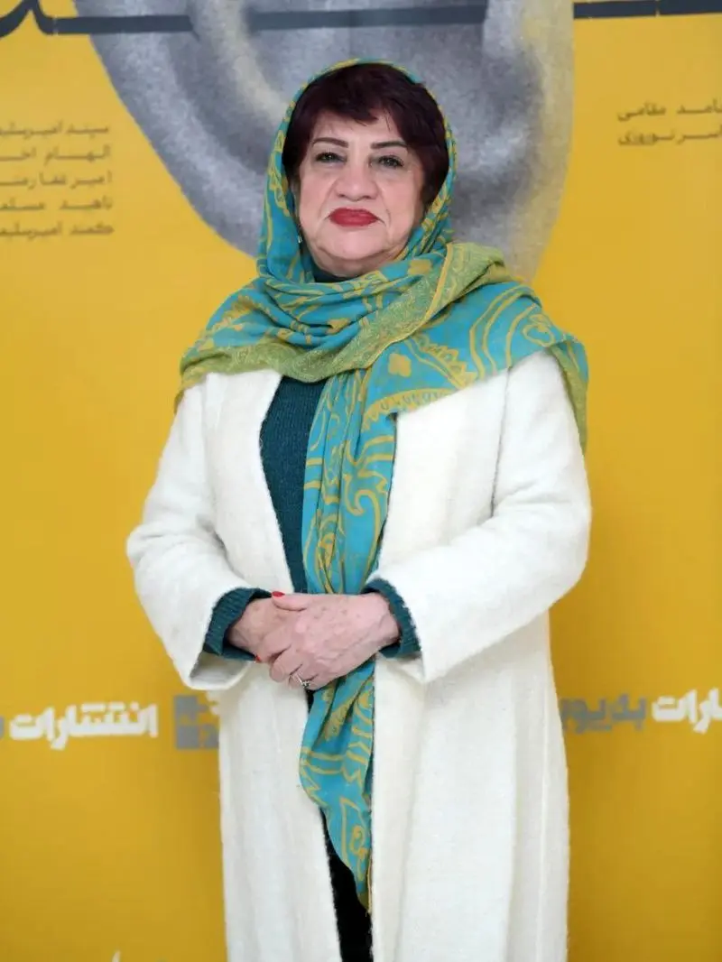 طنین ایرانیان ۵