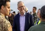 نخست‌وزیر استرالیا در آستانه سقوط روی پله‌برقی