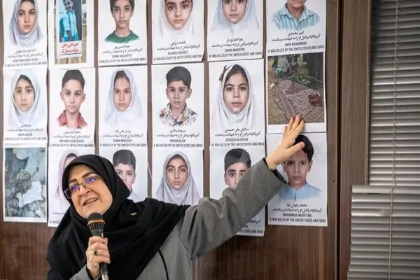 تصاویر؛ نشست خبری فاطمه مهاجرانی در بیمارستان گاندی