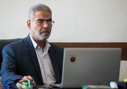 ادعای عجیب نماینده مجلس؛ یکسان‌سازی نرخ دلار در قیمت ۱۰۰ هزار تومان به تصویب سران قوا رسید! 