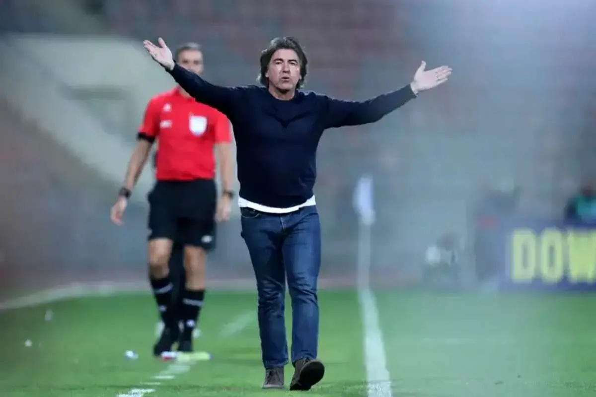 فوتبال دستگرمی ساپینتو با کادر استقلال!