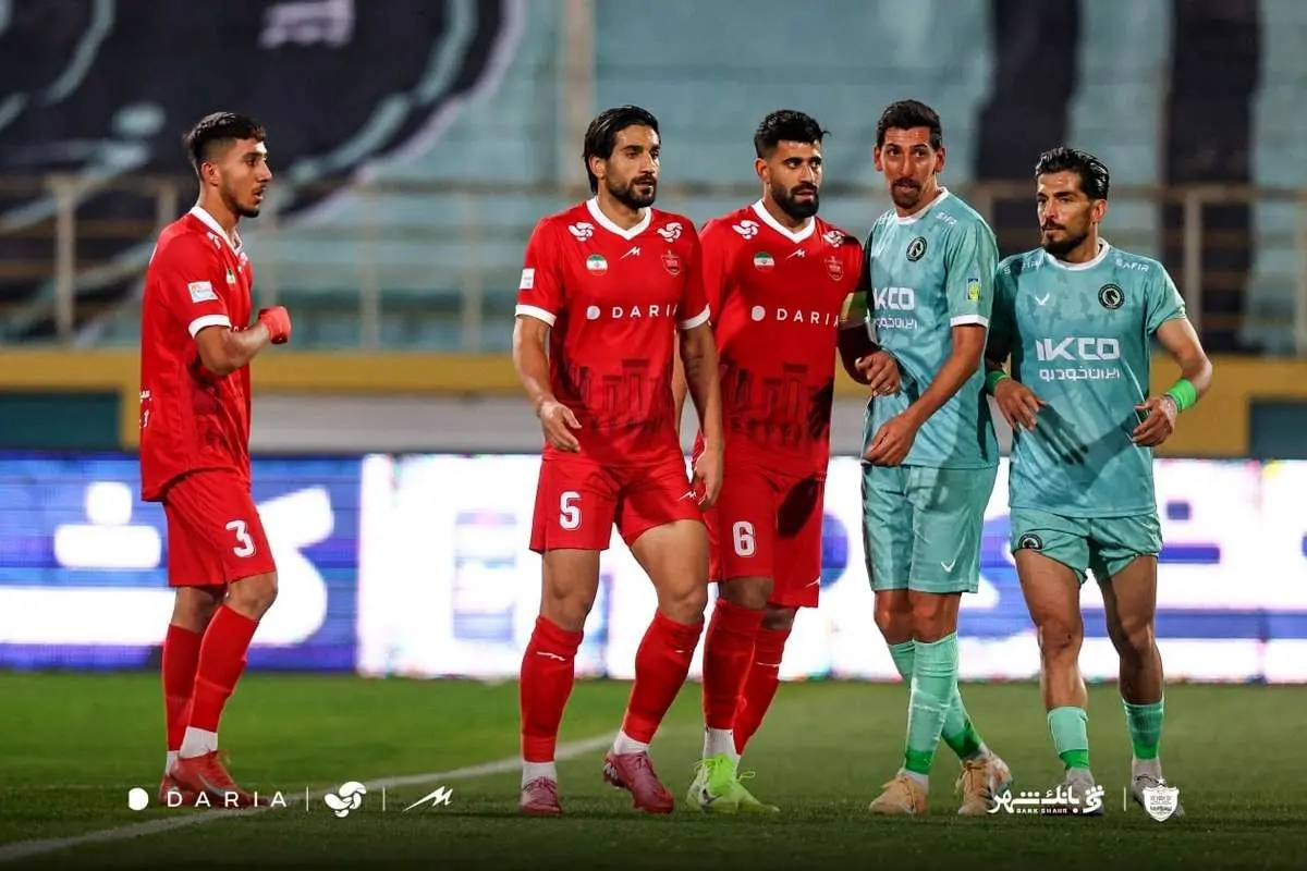 کارشناسی داوری صحنه‌های مشکوک بازی پیکان مقابل پرسپولیس