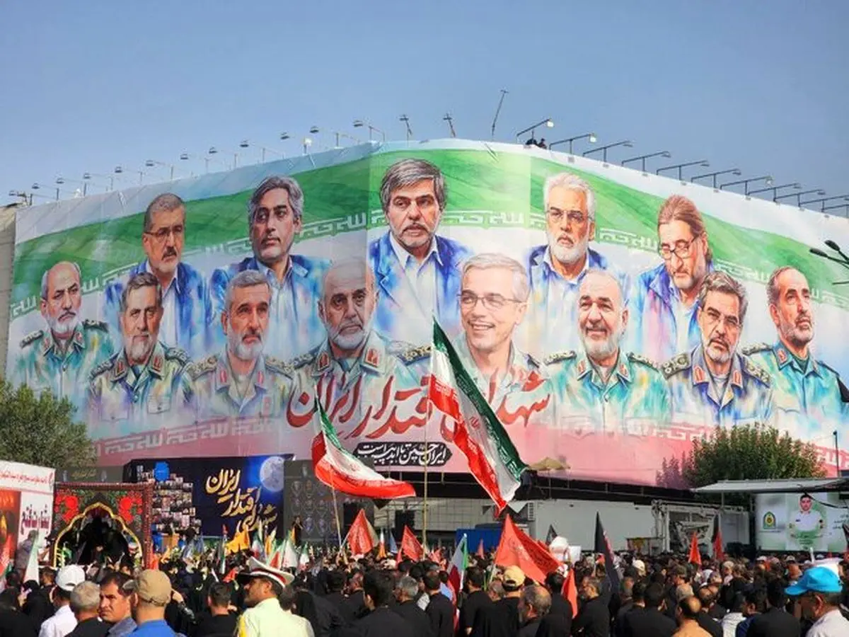 ببینید؛ گزارش ویژه CNN از تشییع شهدا در تهران