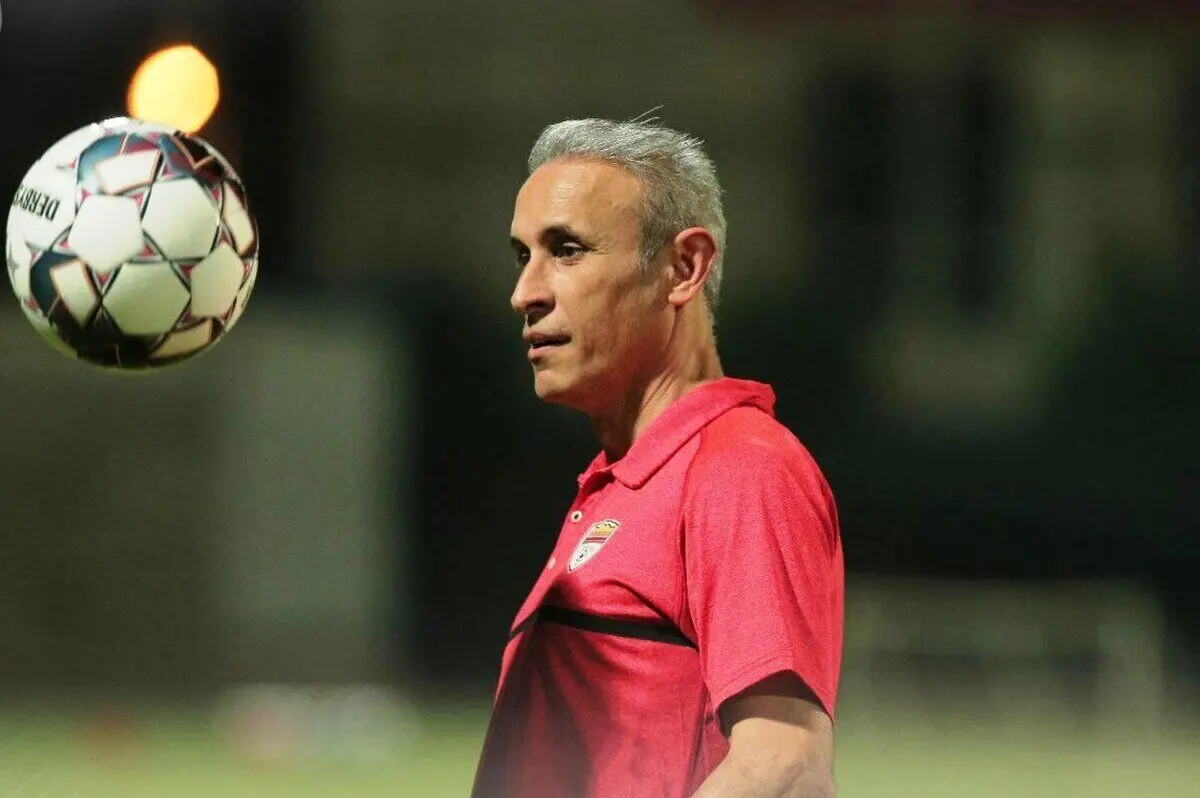 گل‌محمدی با این بند قرارداد سرمربی پرسپولیسی می‌شود!