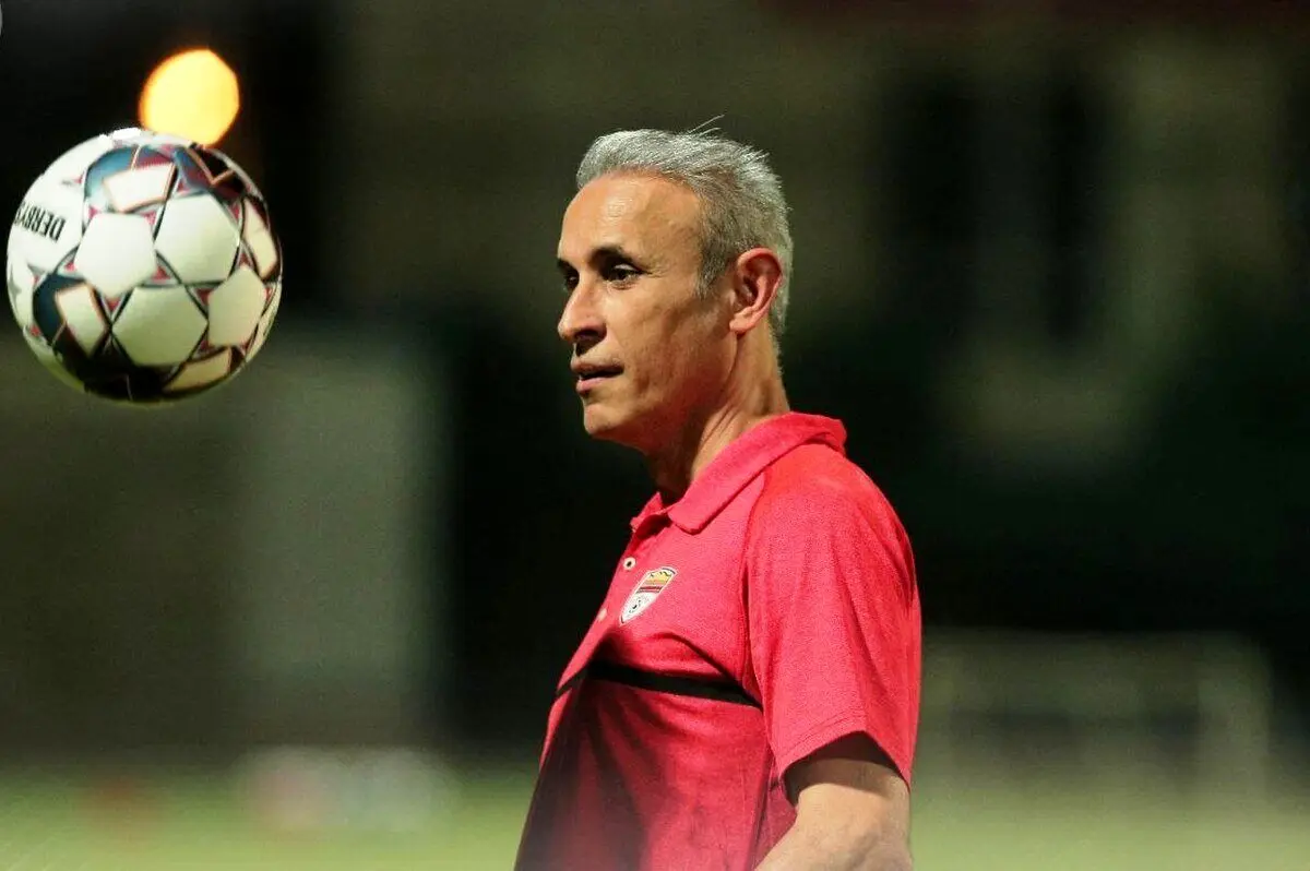 گل‌محمدی با این بند قرارداد سرمربی پرسپولیسی می‌شود!