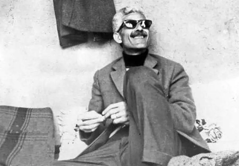 روایت جلال آل احمد از آخرین روزهای زندگی نیما یوشیج و گزارش مرگ او
