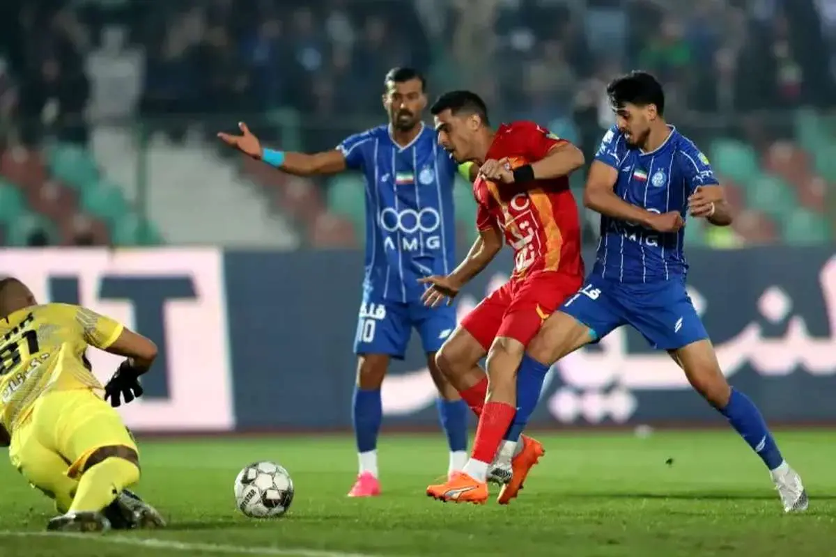 اشتباه عجیب ستاره ملی‌پوش فولاد در گل سحرخیزان!