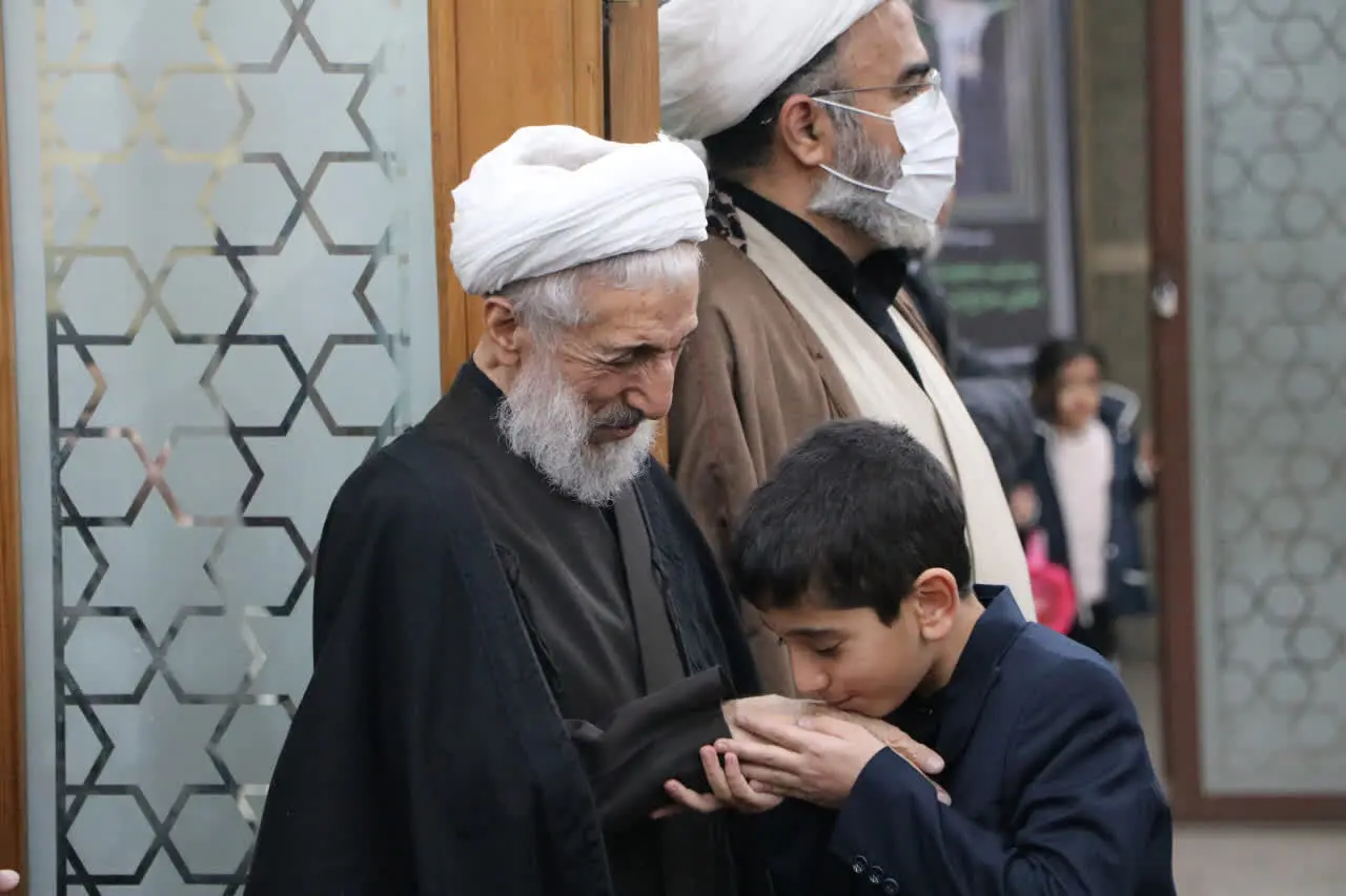 تصویری از آگهی چهلمین روز درگذشت پسر کاظم صدیقی