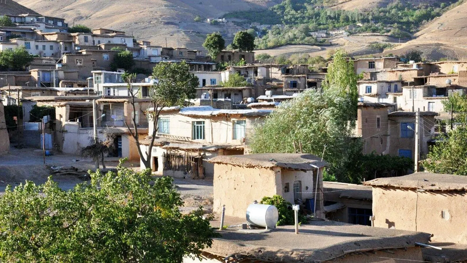 درگیری پدافند کرمانشاه با پرتابه‌ها در آسمان منطقه دینور 
