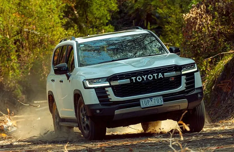 فول آپشن‌ترین نسخه لندکروز در ایران‌