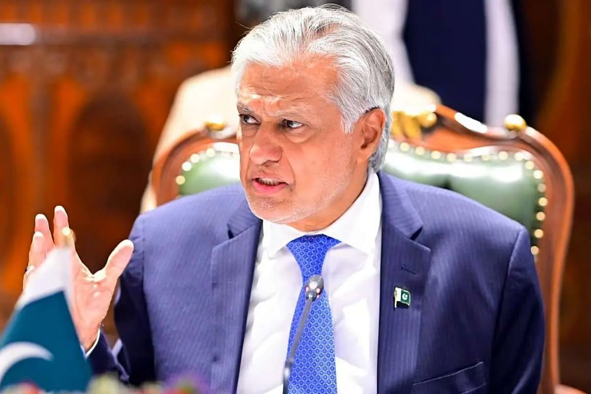 وزیر خارجه پاکستان: ما در کنار ایران هستیم
