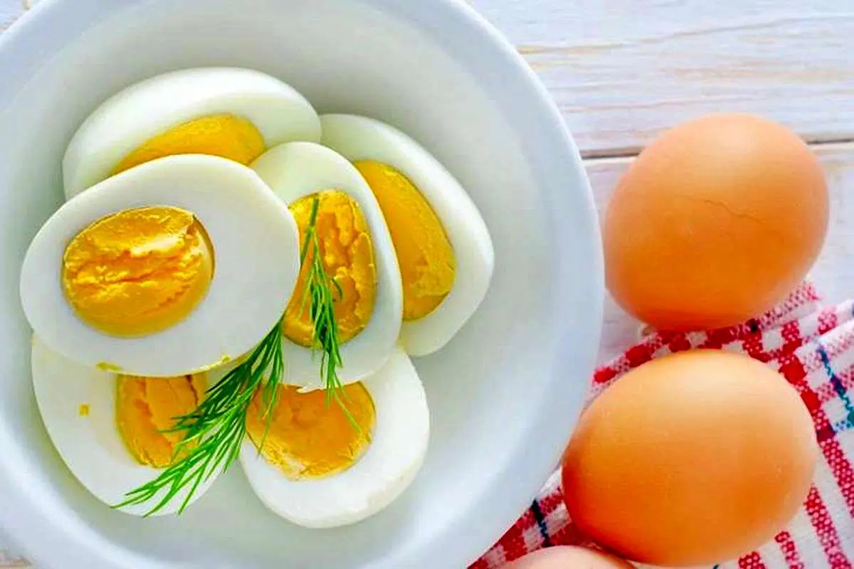 زرده تخم مرغ برای سالمندان مضر است؟