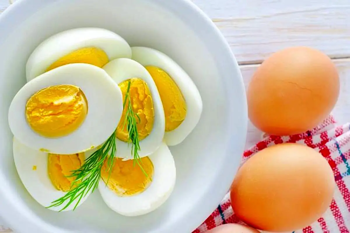 زرده تخم مرغ برای سالمندان مضر است؟