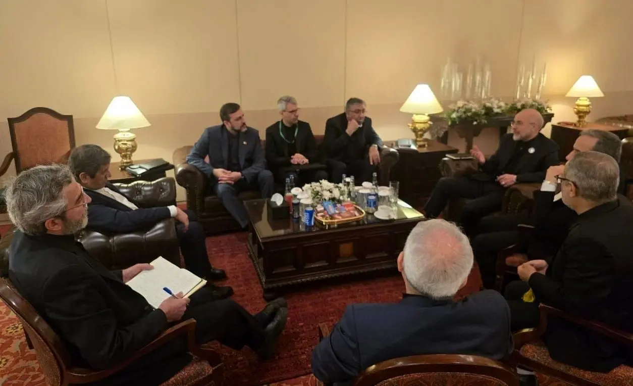 پاکستان به دنبال فرصتی کوتاه برای احیای مذاکرات ایران و آمریکا