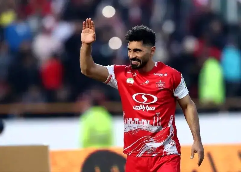 تصویر؛ واکنش معنادار امید عالیشاه به شایعه جدایی از پرسپولیس