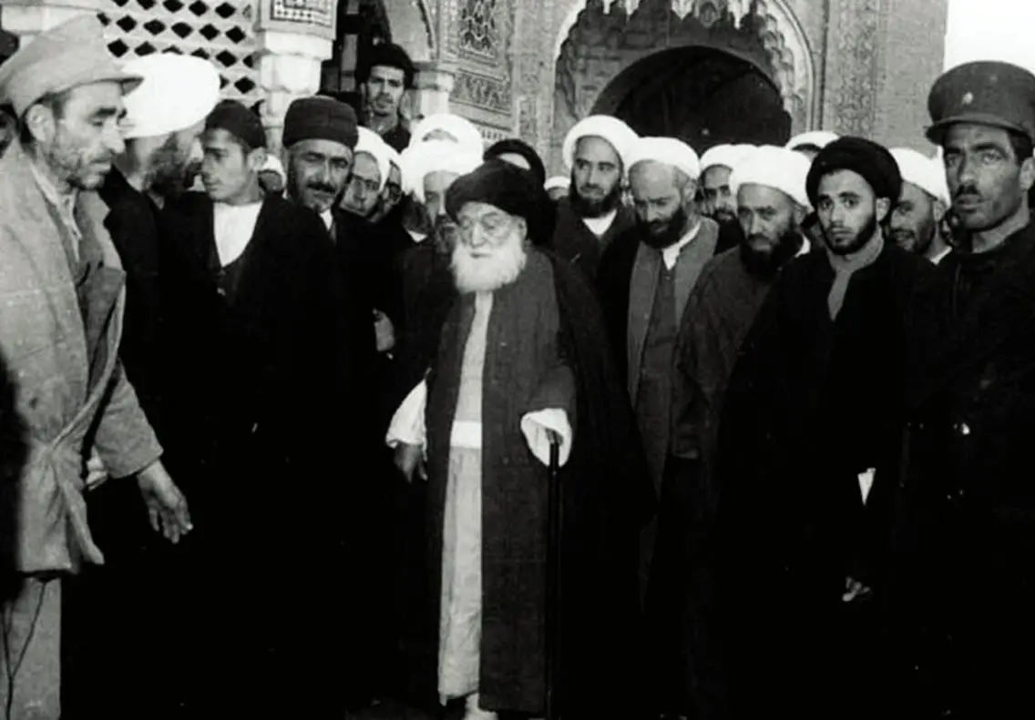 عکس‌های منتشرنشده از یک روز زندگی آیت‌الله بروجردی در قم