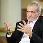 ستون طنز «عینک دودی»؛ مصاحبه حماسی پزشکیان با کارلسِن