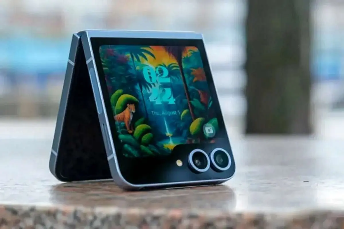 گلکسی Z Flip 7 چه فرقی با مدل قبلی دارد؟ 