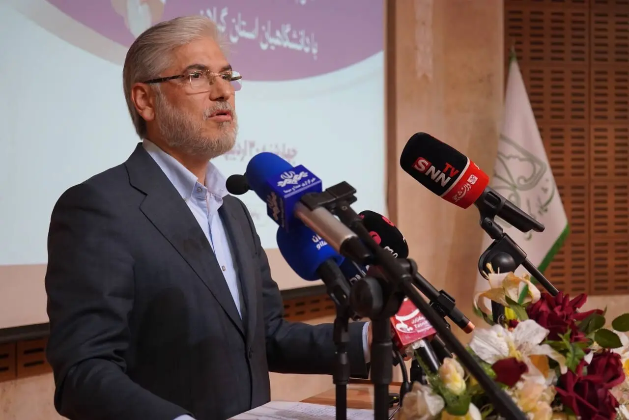 وزیر علوم: دانشگاه باید میانجی ترمیم شکاف‌های اجتماعی باشد/ دانشگاه از مردم برخاسته و باید برای مردم باشد