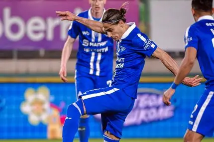 ببینید؛ گل حسین‌نژاد با شوت تماشایی برای دینامو مقابل اورنبورگ