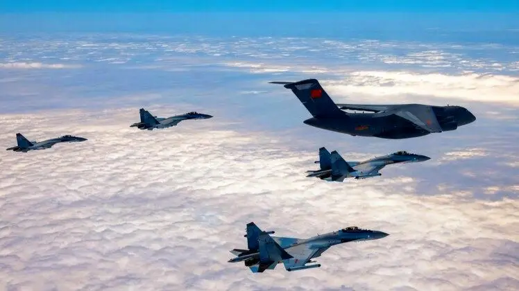 سوخو ۳۵ روسی در چین چه می‌کند؟