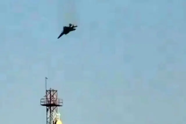 وال استریت ژورنال: جنگنده کویتی عامل سرنگونی تصادفی ۳ جنگنده‌ آمریکایی است