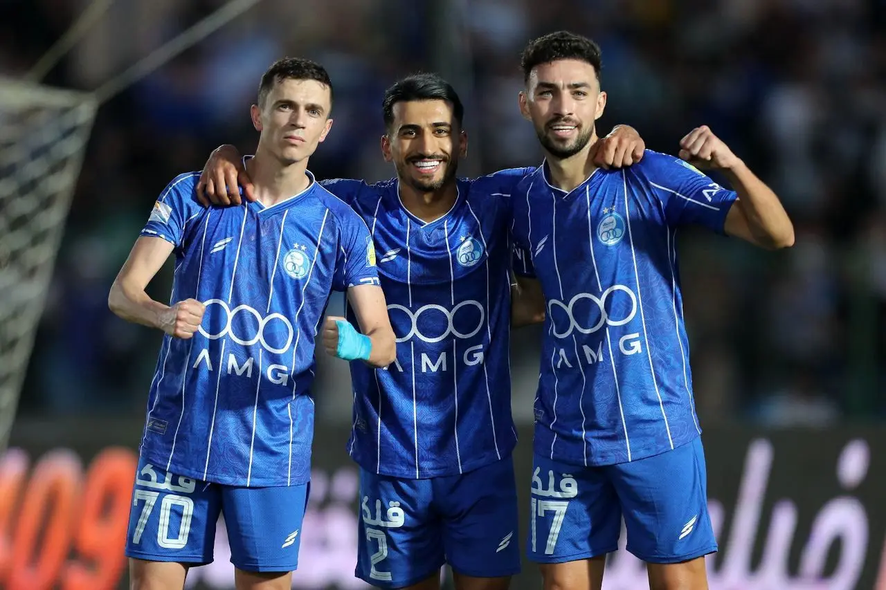 استقلال با خارجی‌ها روی ابرها!