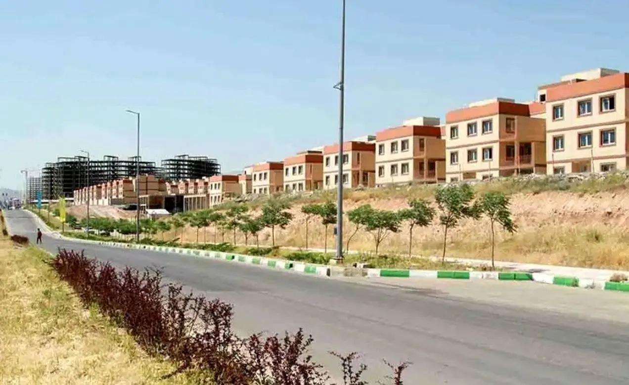 شرط عجیب سازندگان مسکن مهرِ هشتگرد برای تحویل کلید به خریدارن!
