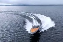 پورشه با قایق لوکس ۶۰۰ هزار دلاری وارد آب ها شد!