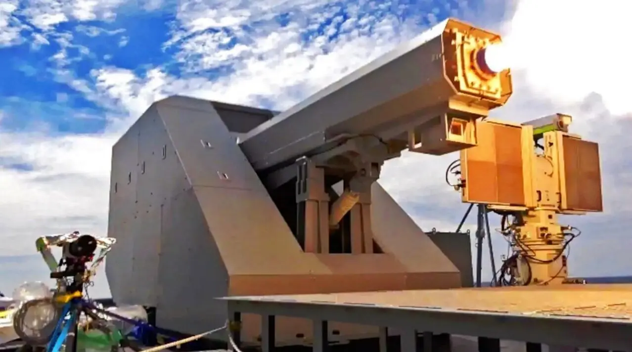 انتشار نخستین تصاویر از ریل‌گان قدرتمند آسیا؛ یکه تازی سامورایی ها