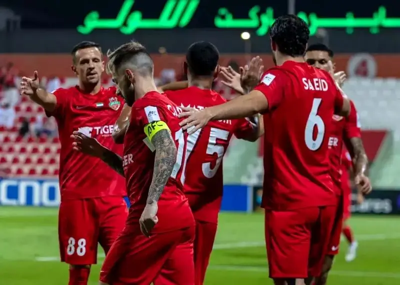 نبرد آزمون و عزت‌اللهی با قربانی برای تعیین قهرمان امارات